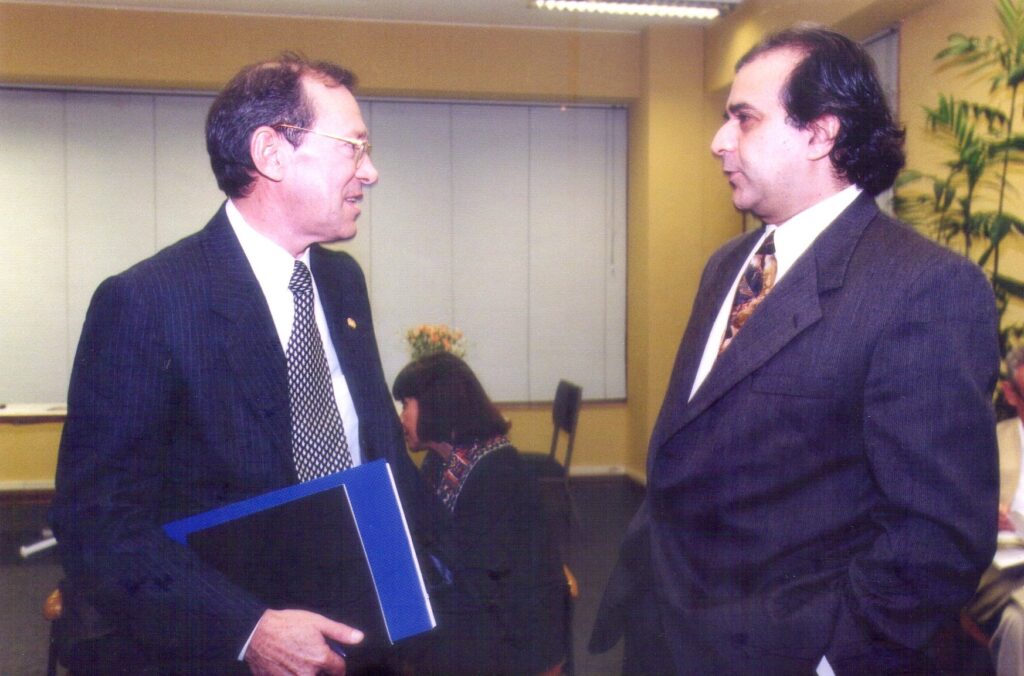 Salomón Lerner Cebres y Edgar Saba como miembros del jurado para la entrega del premio nacional de Cultura de Perú.