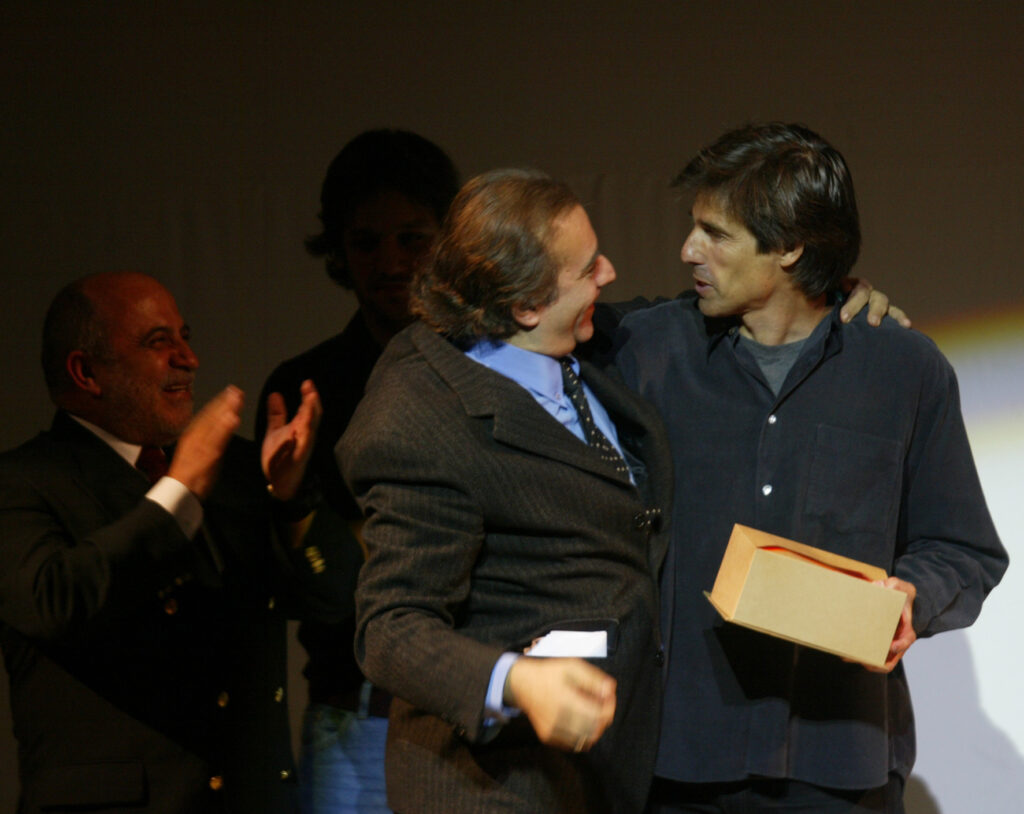 Edgar Saba en la Inuguración del VIII Festival de Cine de Lima en homenaje a Walter Sales, 2004